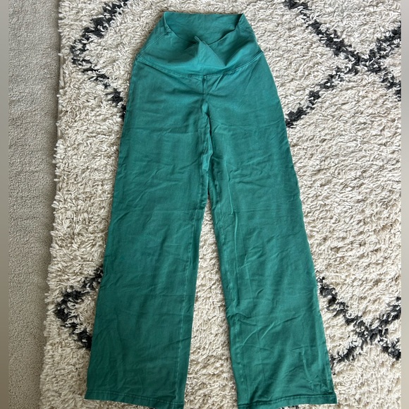Aritzia Pants & Jumpsuits Aritzia Tna Chill Yoga Pants Poshmark